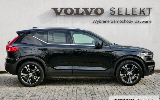 Volvo XC 40 cena 132900 przebieg: 73665, rok produkcji 2019 z Gniezno małe 781